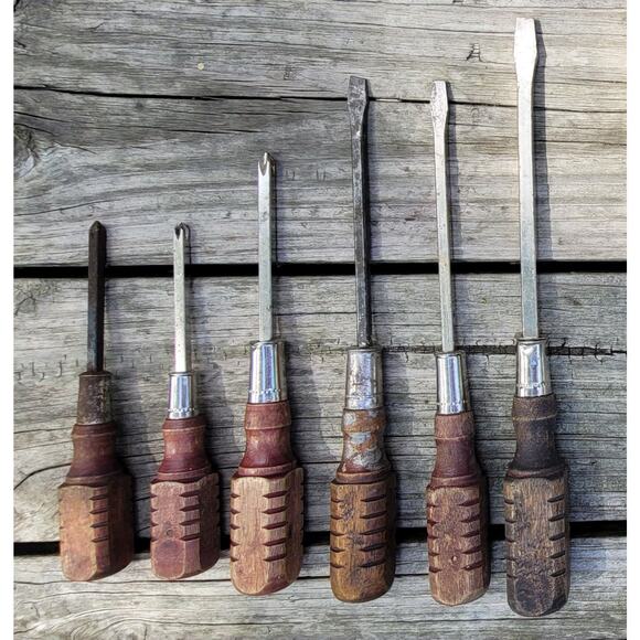 Vintage Wood Handle Screwdriver lot of 6 (Unbranded) MCM - Picture 1 of 6